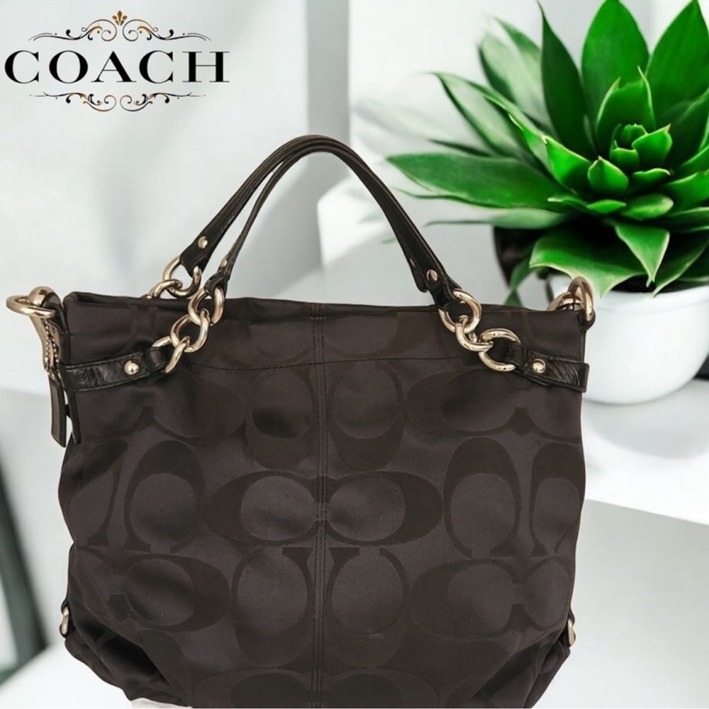 Coach Black Op Art Signature Sateen Brooke Shoulder Bag Authenticated.